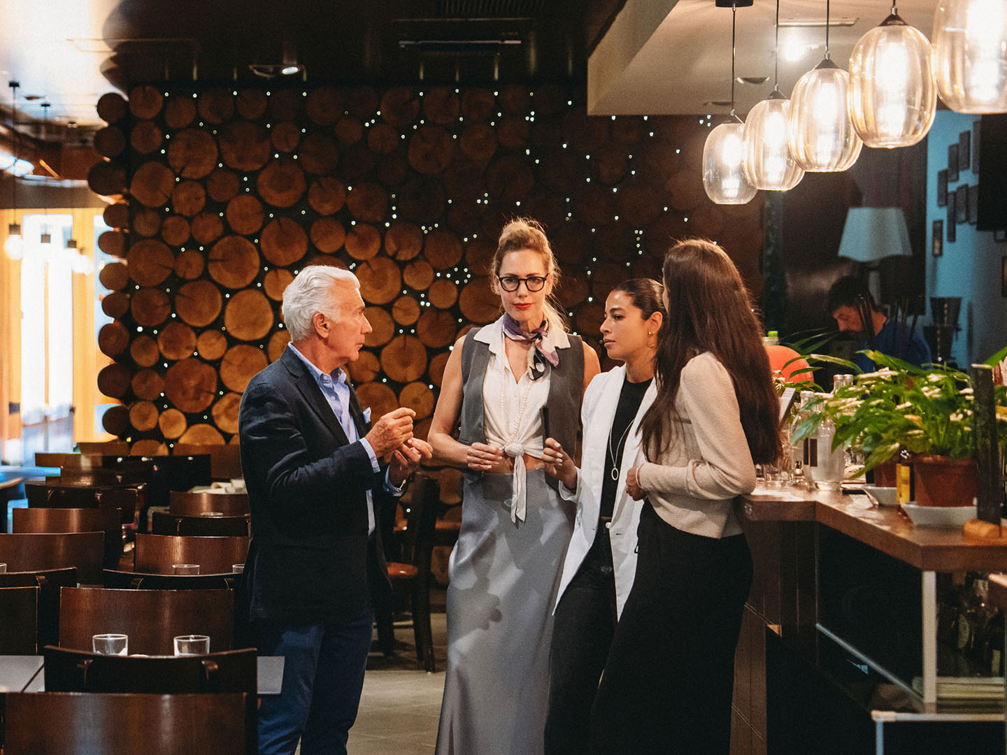 People at up-scale dinner event